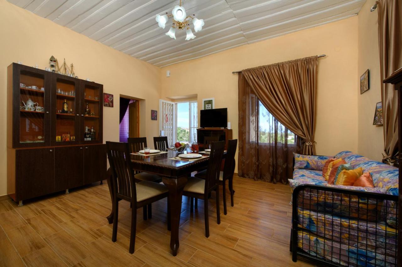 Villa Kontesa Kamara  Buitenkant foto